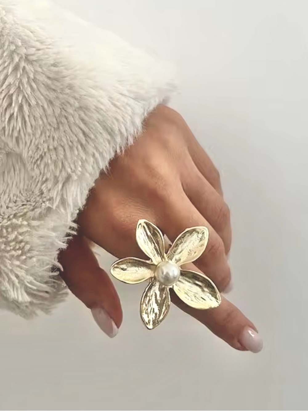 Gold Flower Pearl Center Statement Ring